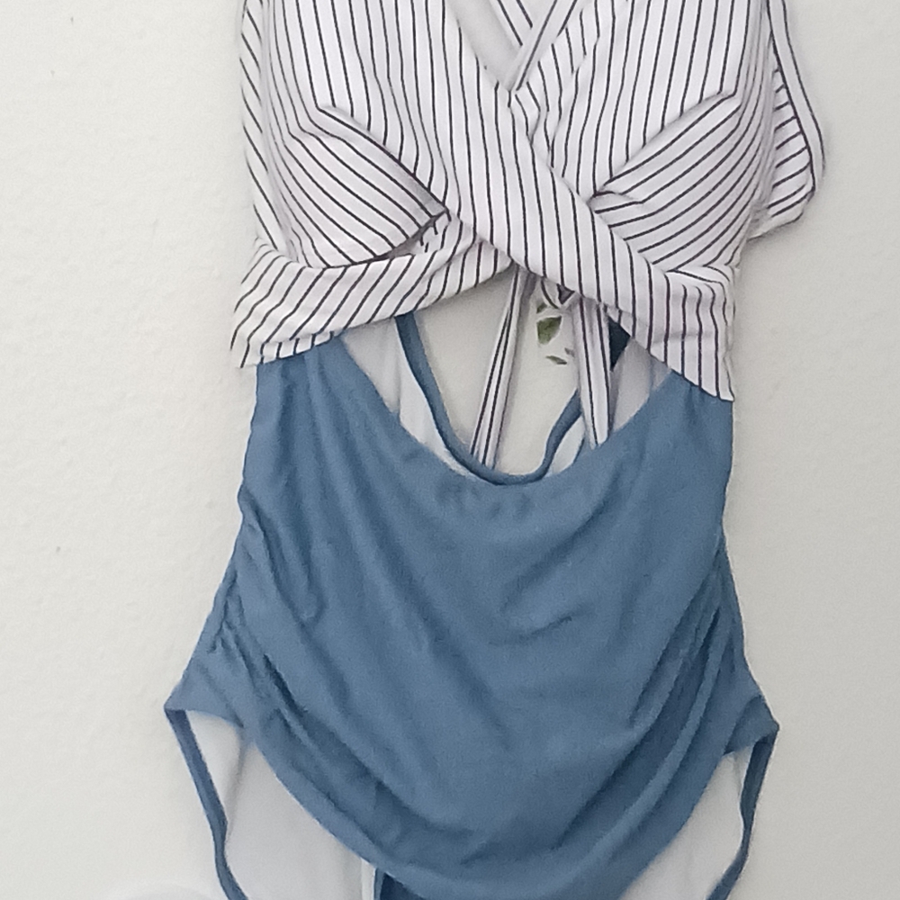 Swim suit